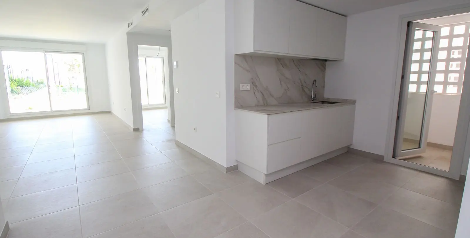 Venta de apartamento en planta baja en La Cala de Mijas 14
