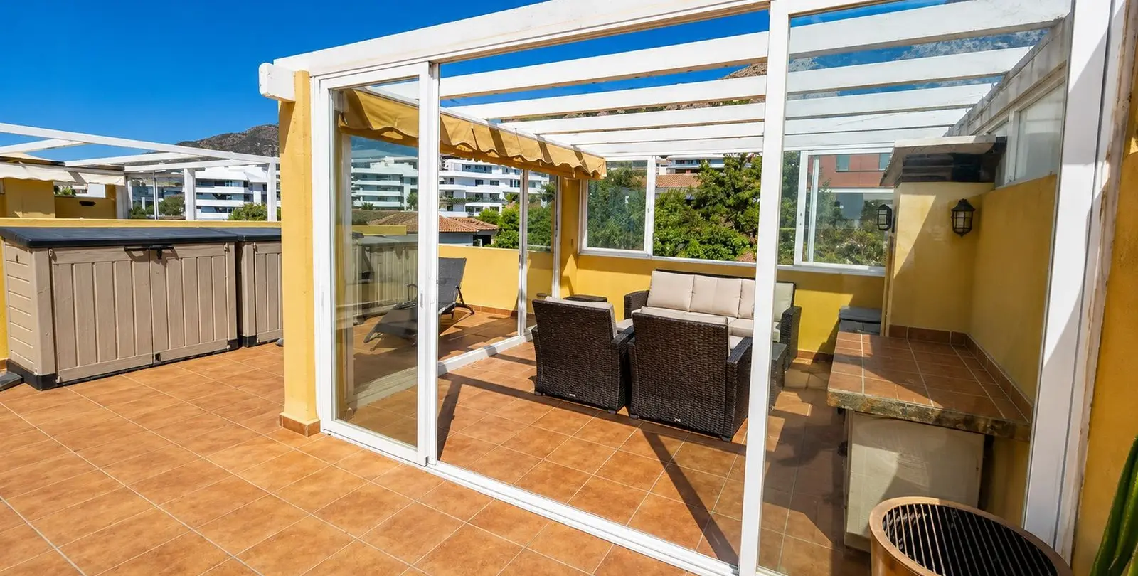 Sale of penthouse in Fuengirola 21