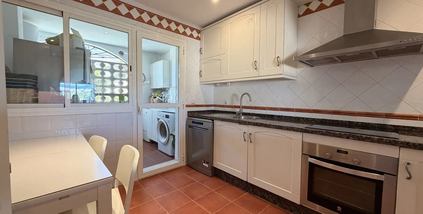 Venta de adosado en La Duquesa 6