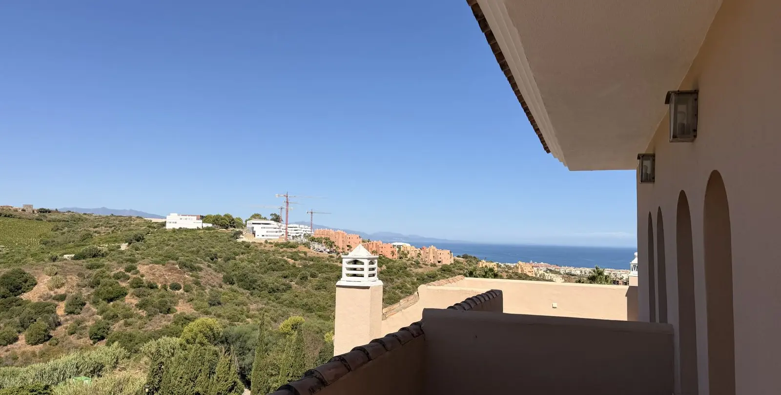 Venta de adosado en La Duquesa 15