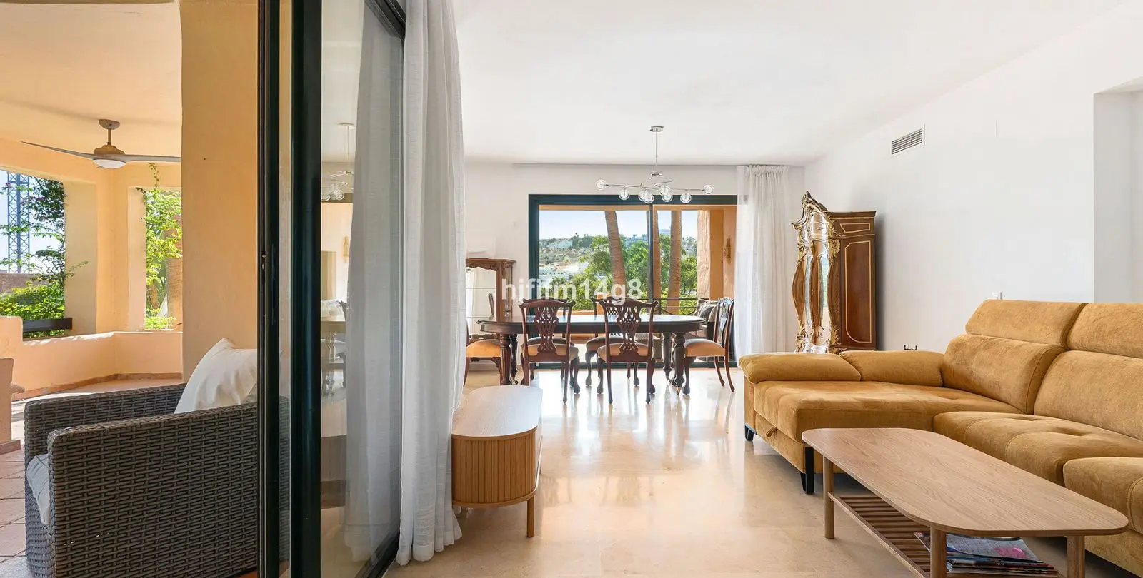 Venta de apartamento en planta baja en Estepona 5
