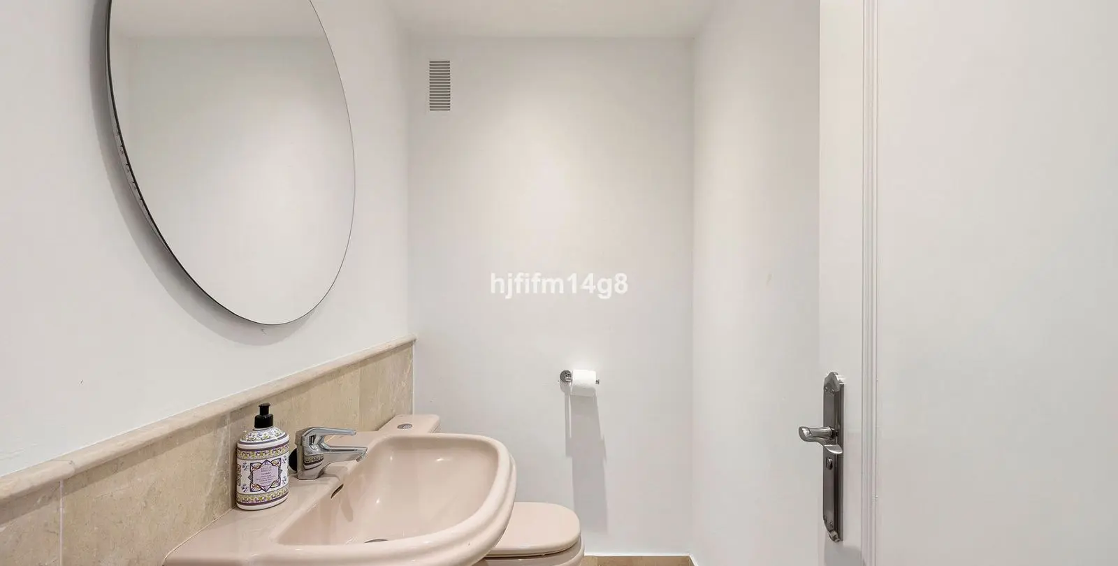 Venta de apartamento en planta baja en Estepona 14