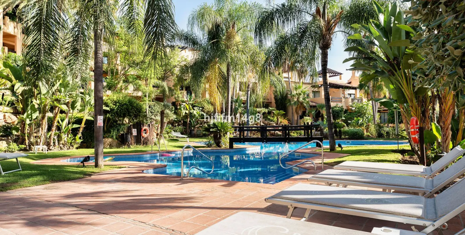 Venta de apartamento en planta baja en Estepona 19