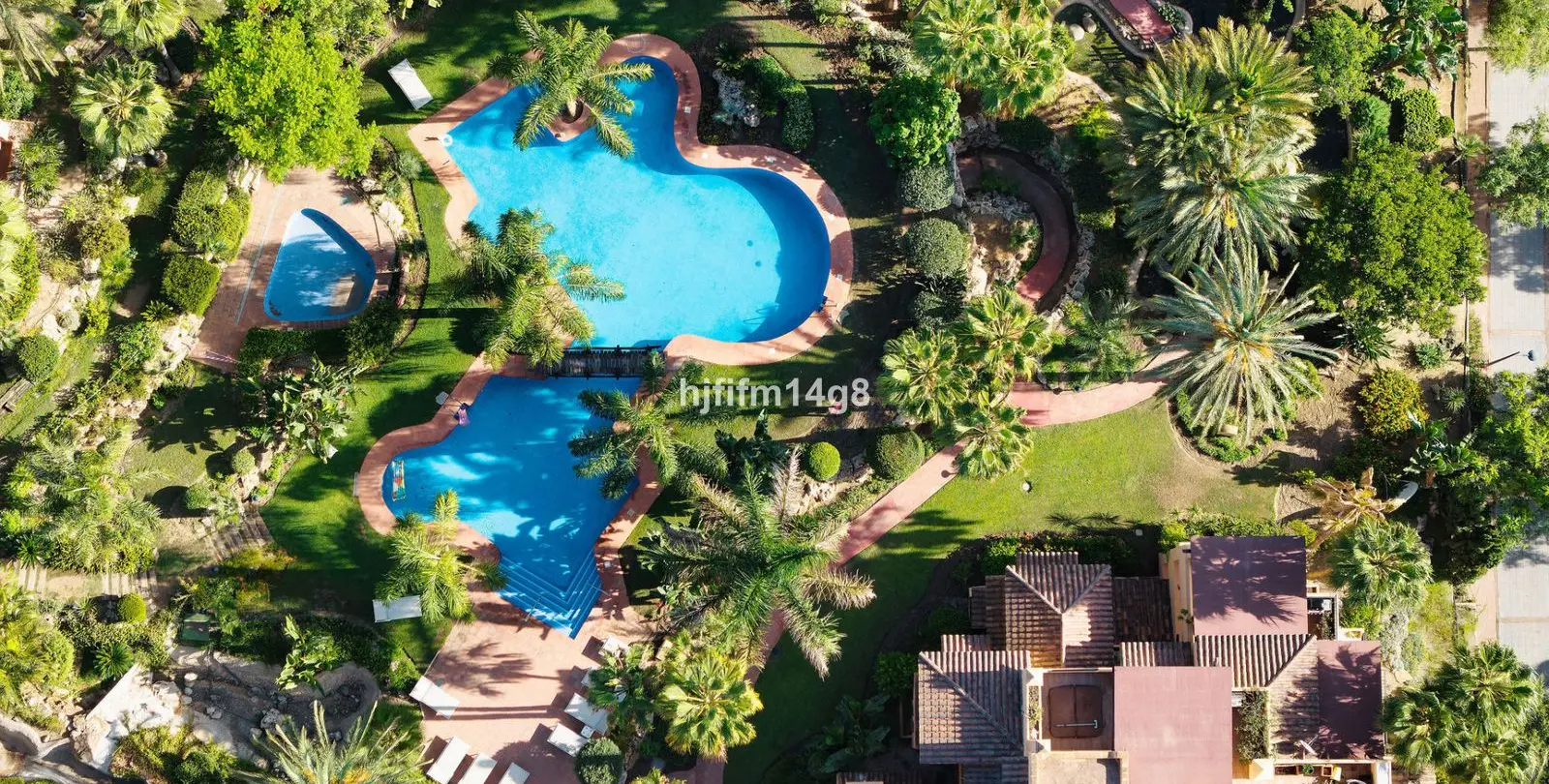 Venta de apartamento en planta baja en Estepona 21