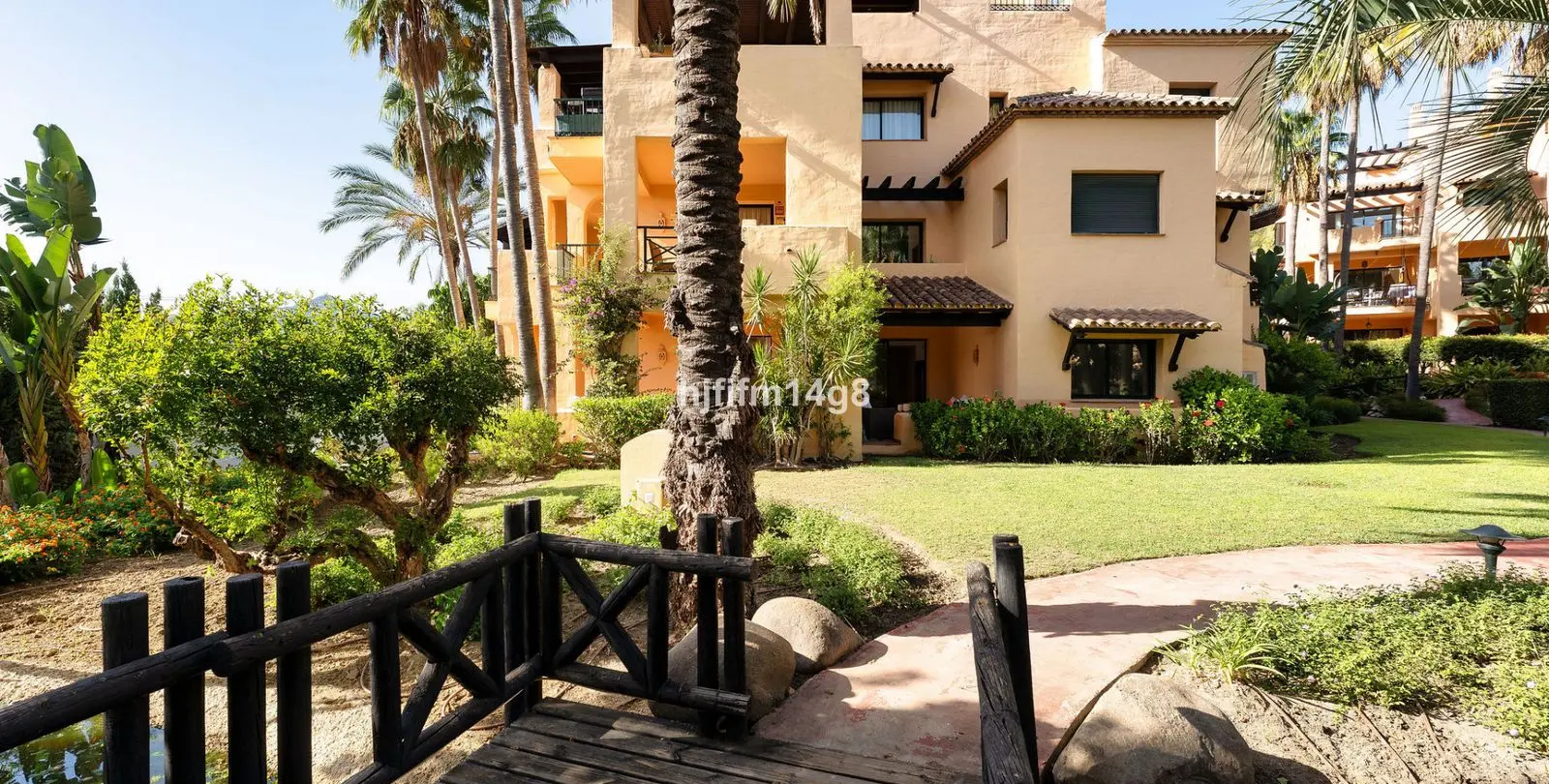 Venta de apartamento en planta baja en Estepona 22