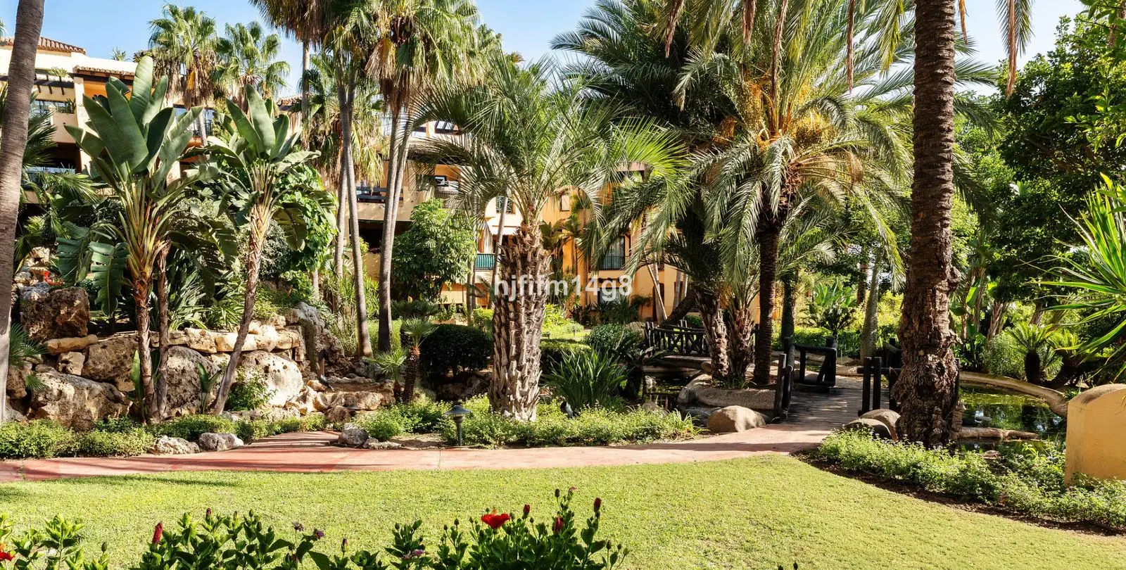 Venta de apartamento en planta baja en Estepona 23
