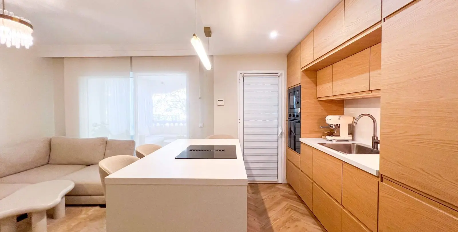 Venta de apartamento en planta media en Marbella 3