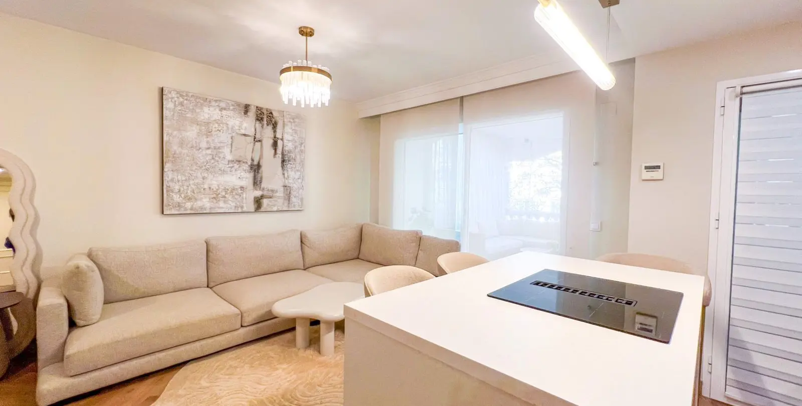 Venta de apartamento en planta media en Marbella 4