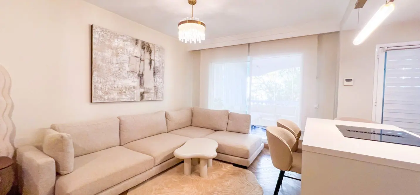 Venta de apartamento en planta media en Marbella 4