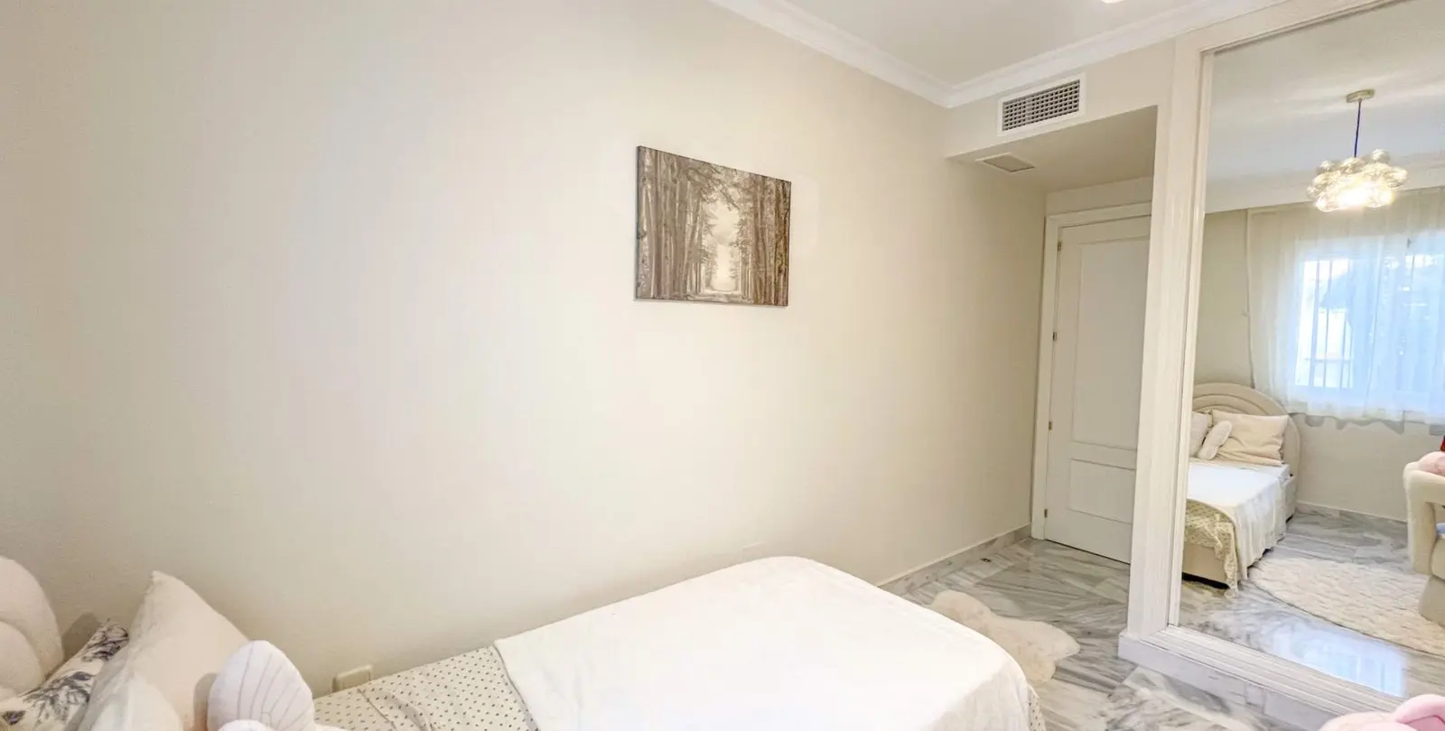 Venta de apartamento en planta media en Marbella 26