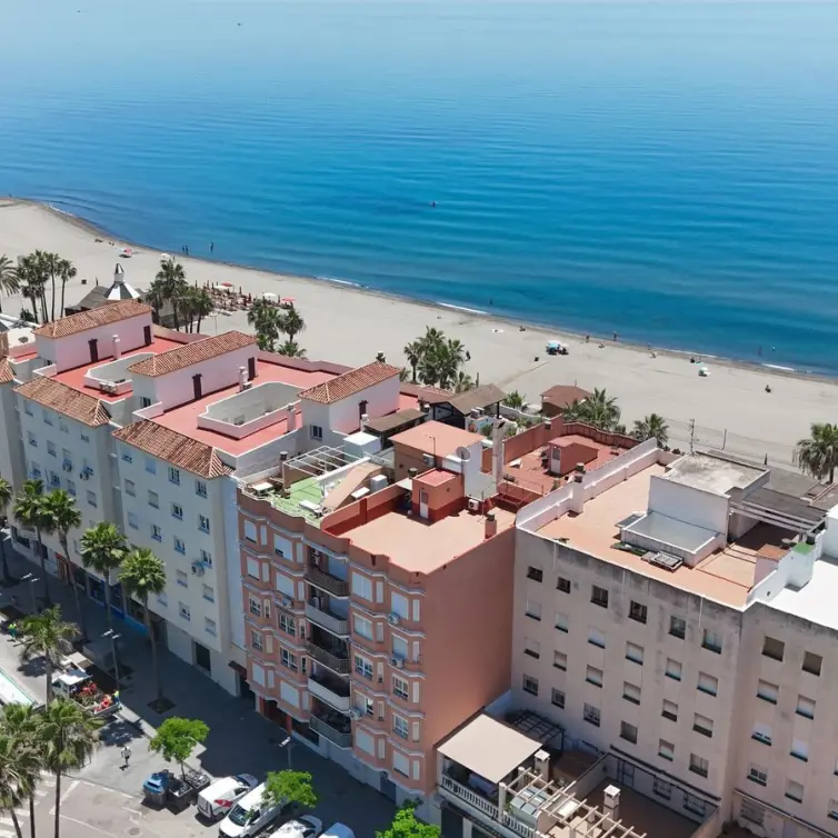 Продажа апартаментов на среднем этаже в Estepona