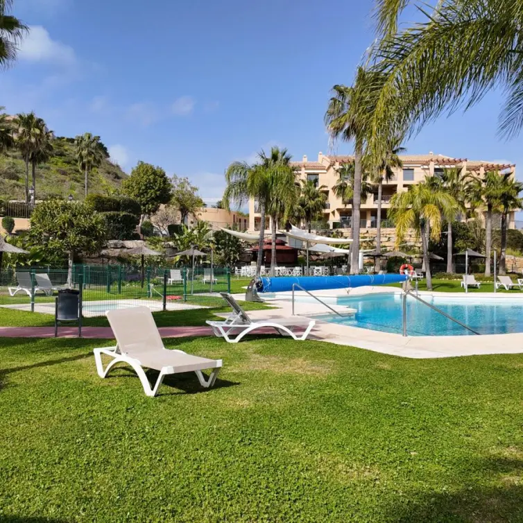 Venta de apartamento en planta baja en El Paraiso