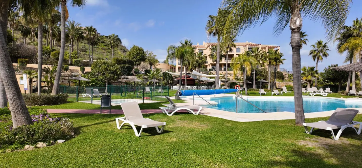 Venta de apartamento en planta baja en El Paraiso 3