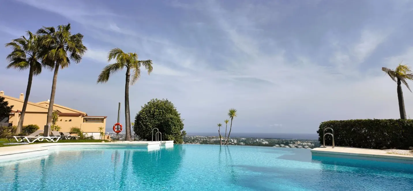 Venta de apartamento en planta baja en El Paraiso 4