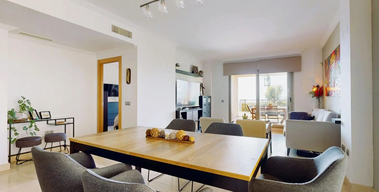 Venta de apartamento en planta baja en El Paraiso 10