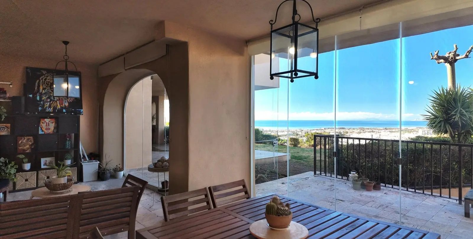 Venta de apartamento en planta baja en El Paraiso 14