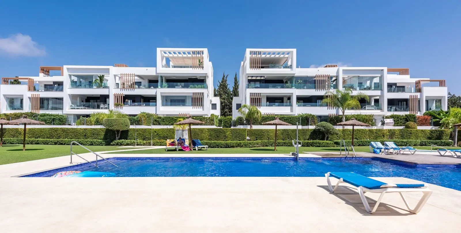 Venta de apartamento en planta media en Bel Air 1