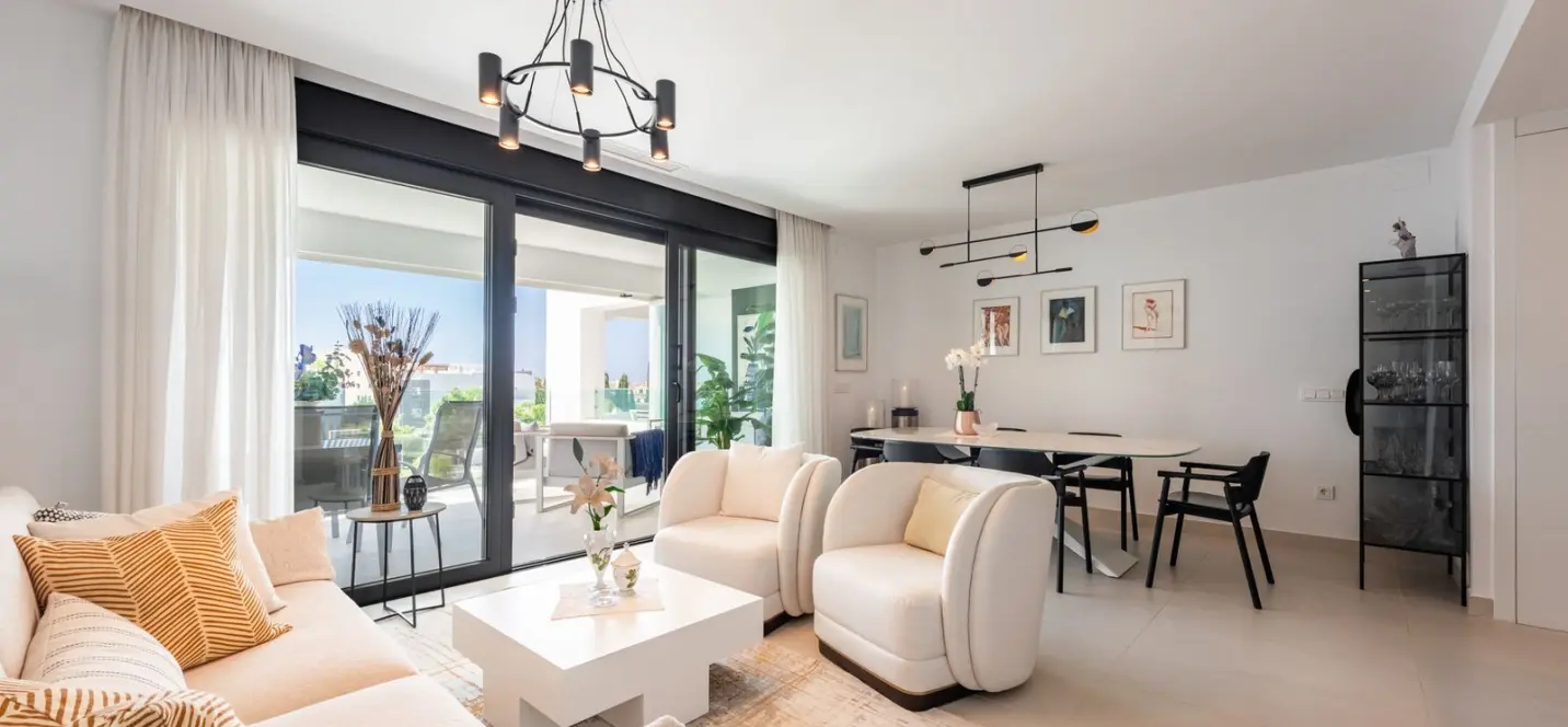 Venta de apartamento en planta media en Bel Air 2