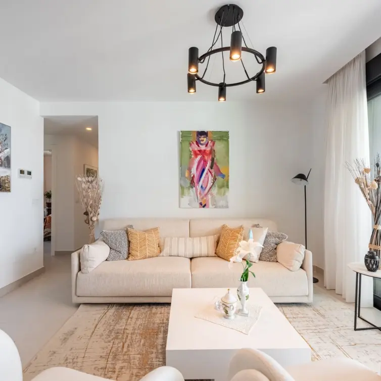 Продажа апартаментов на среднем этаже в Bel Air