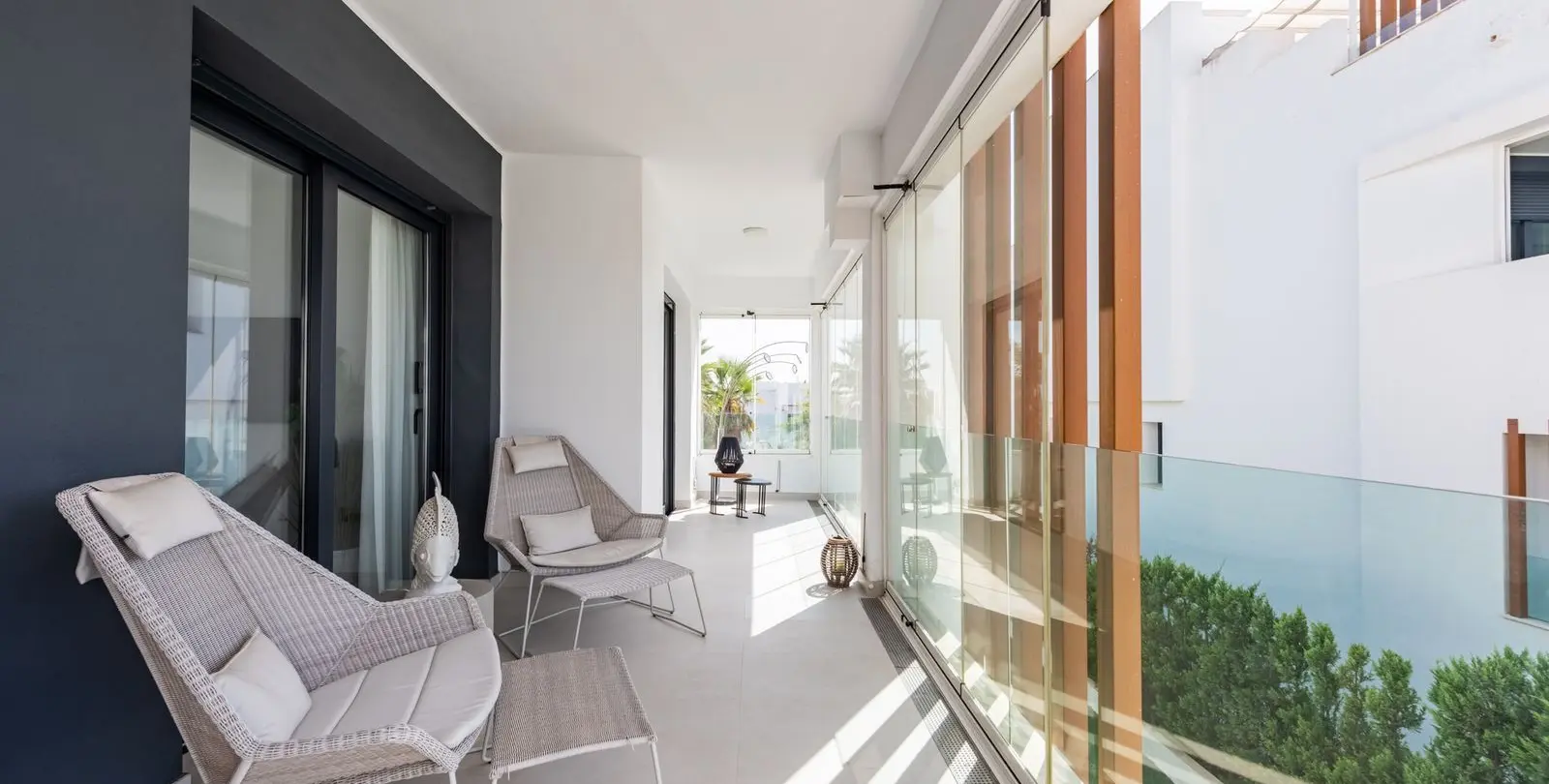 Venta de apartamento en planta media en Bel Air 10