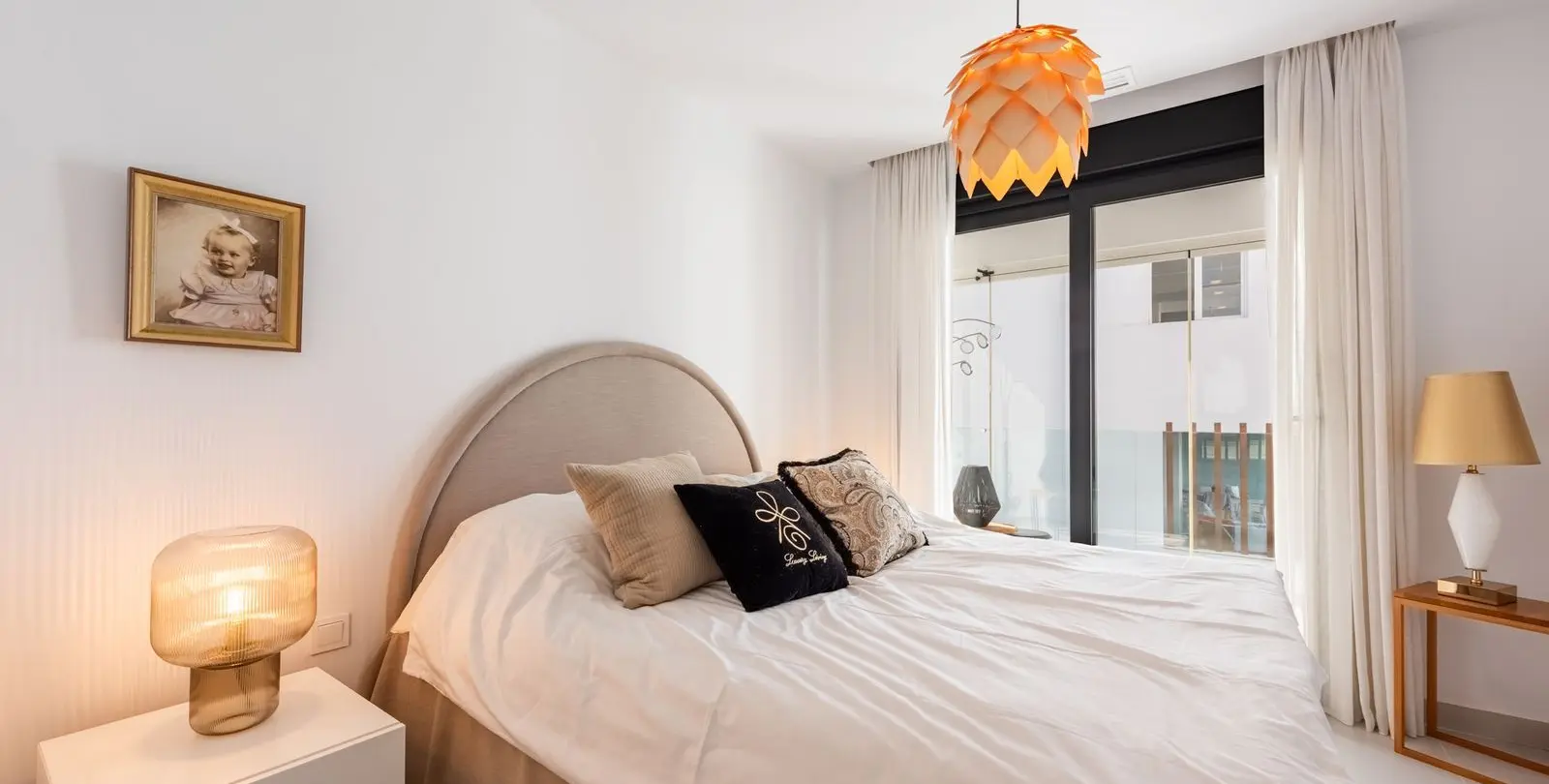 Venta de apartamento en planta media en Bel Air 16