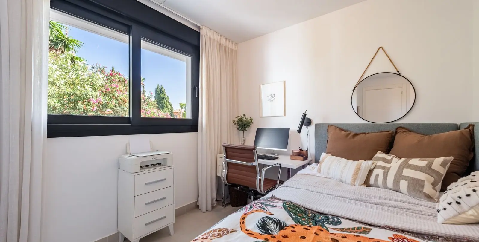 Venta de apartamento en planta media en Bel Air 21