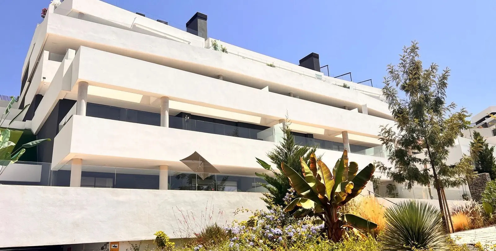 Продажа апартаментов на среднем этаже в Altos de los Monteros 28