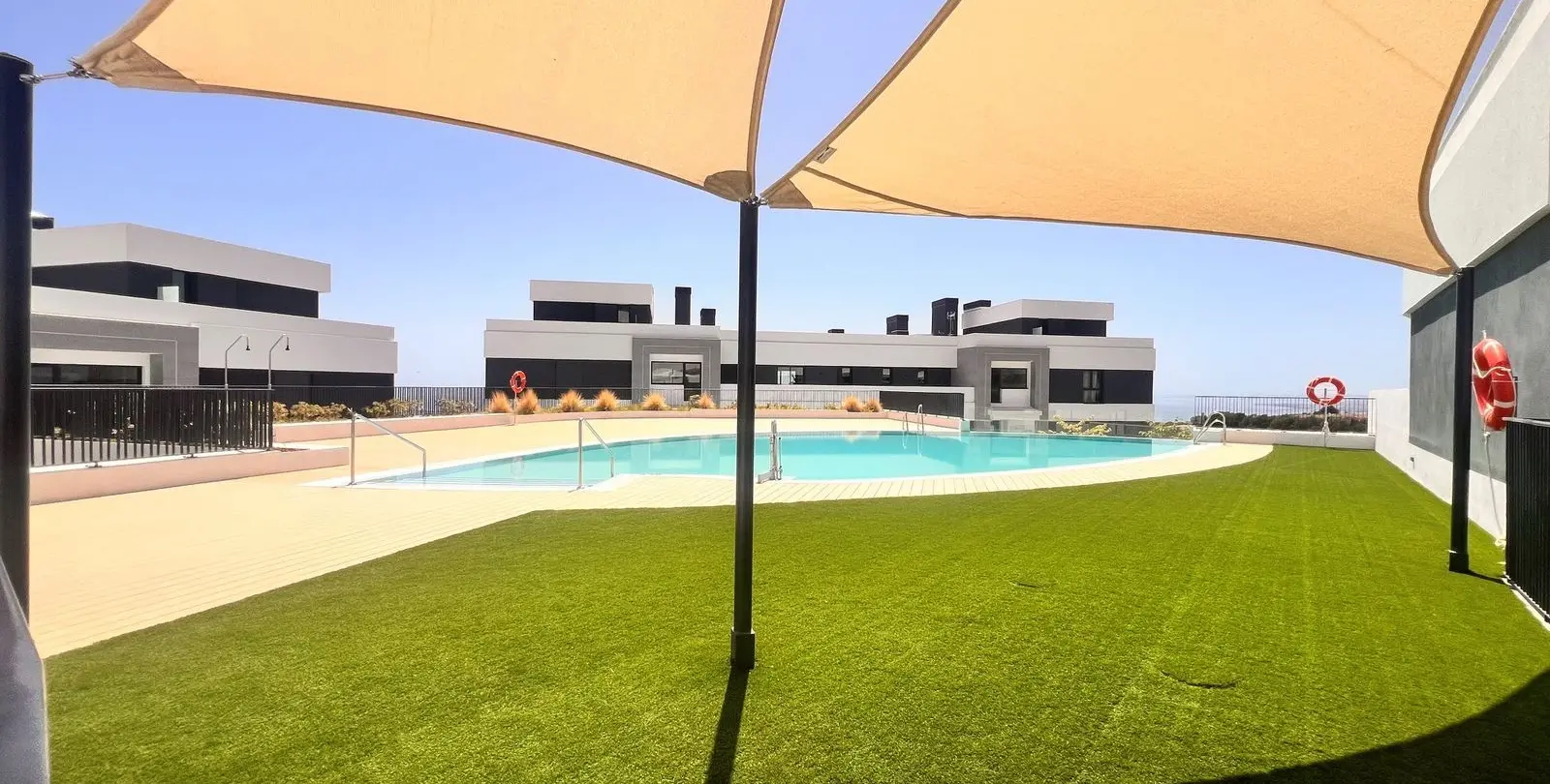 Продажа апартаментов на среднем этаже в Altos de los Monteros 31