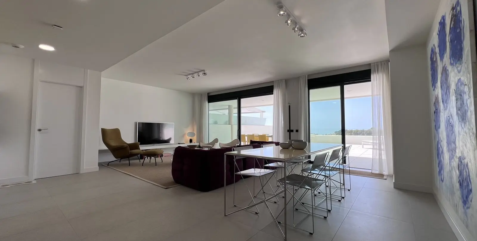 Продажа апартаментов на среднем этаже в Altos de los Monteros 3