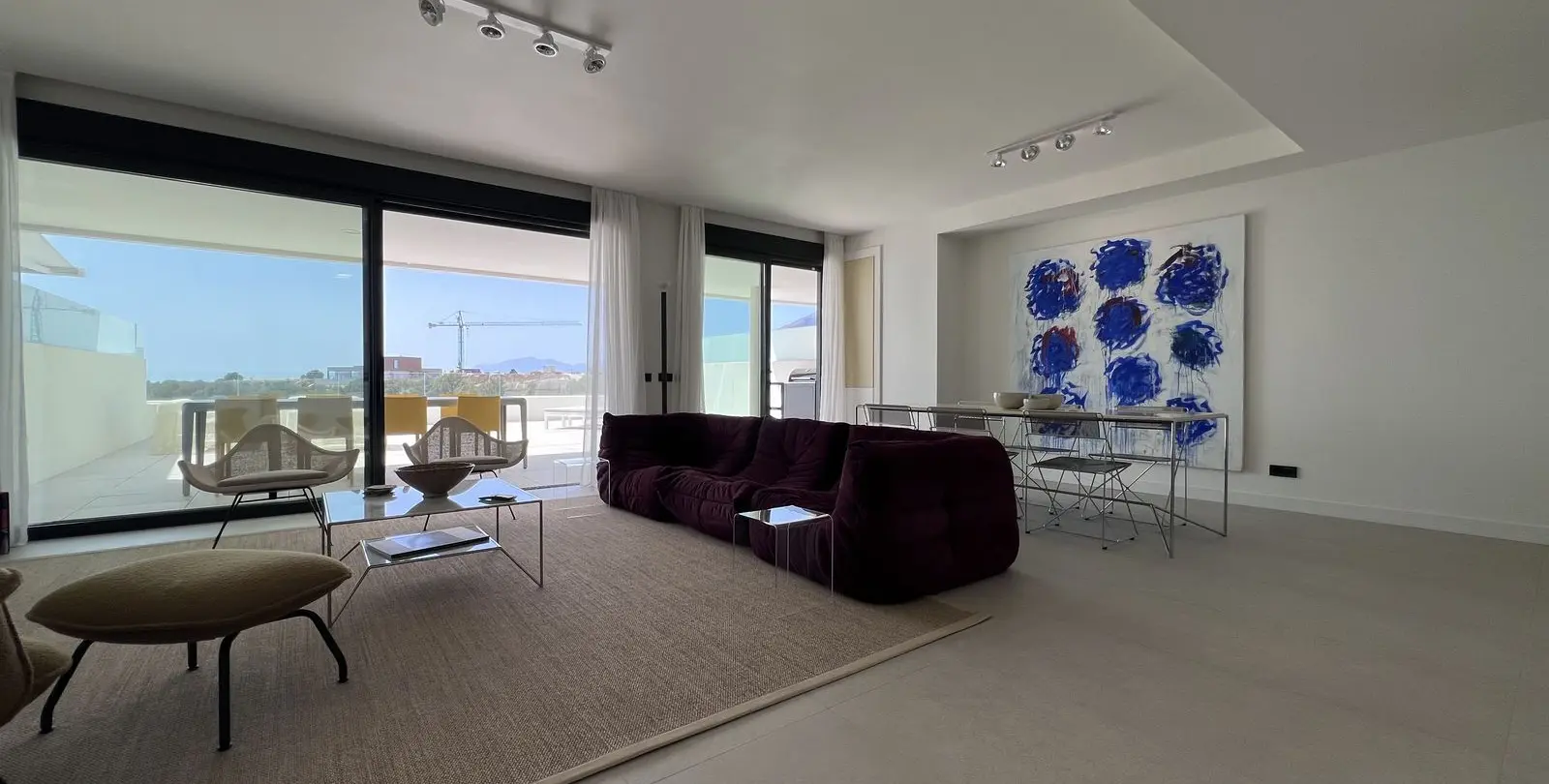 Продажа апартаментов на среднем этаже в Altos de los Monteros 4