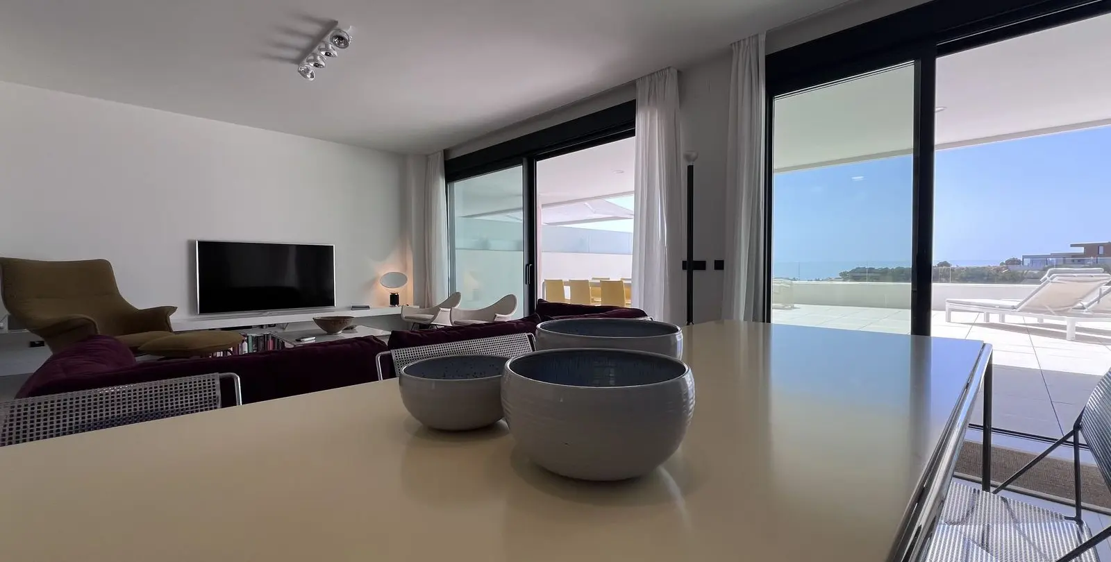 Продажа апартаментов на среднем этаже в Altos de los Monteros 10