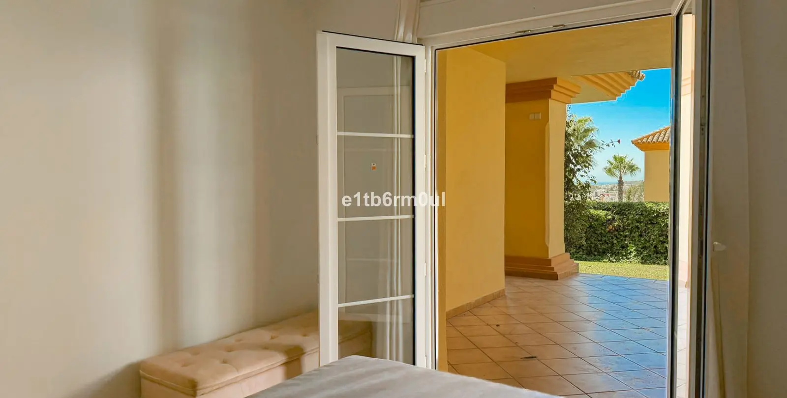 Sale of ground floor apartment in Nueva Andalucía 9