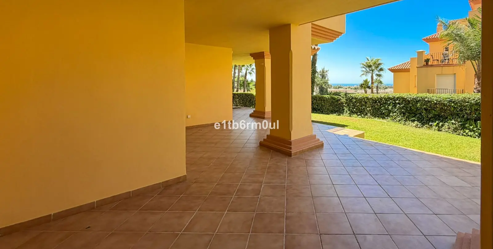 Sale of ground floor apartment in Nueva Andalucía 17
