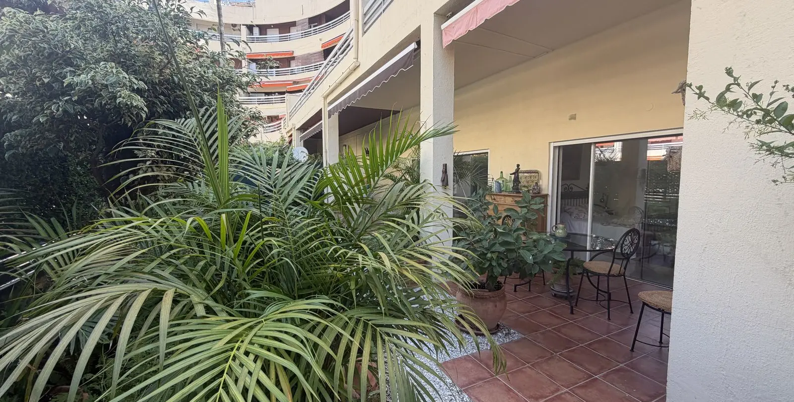 Venta de apartamento en planta baja en Marbella 3