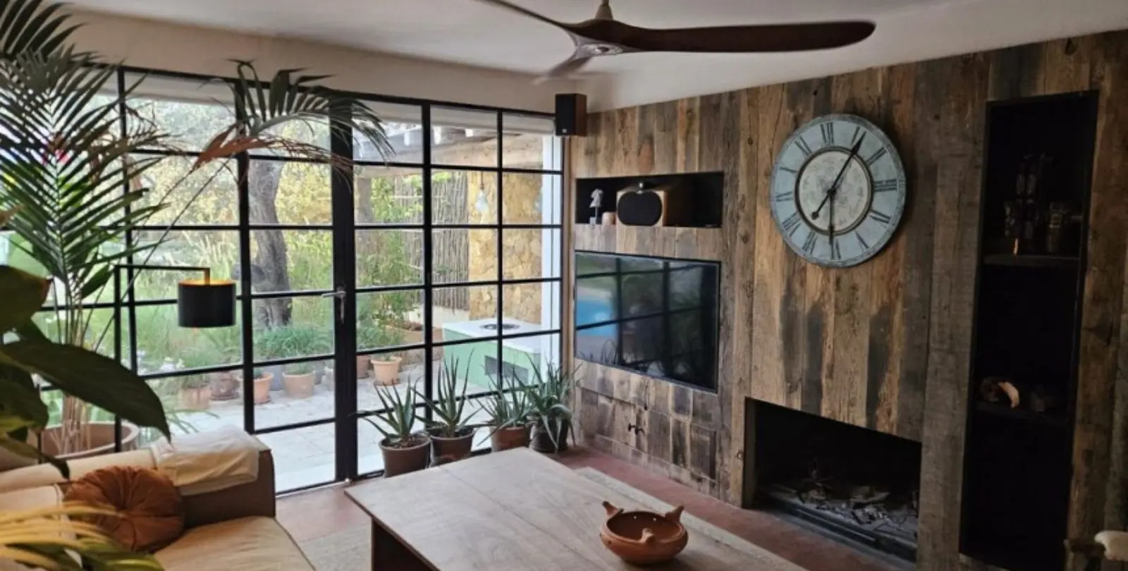 Sale of detached villa in Marbella 3