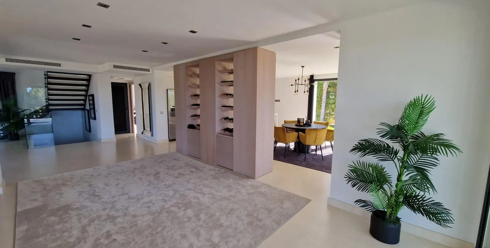 Venta de villa independiente en Nueva Andalucía 11