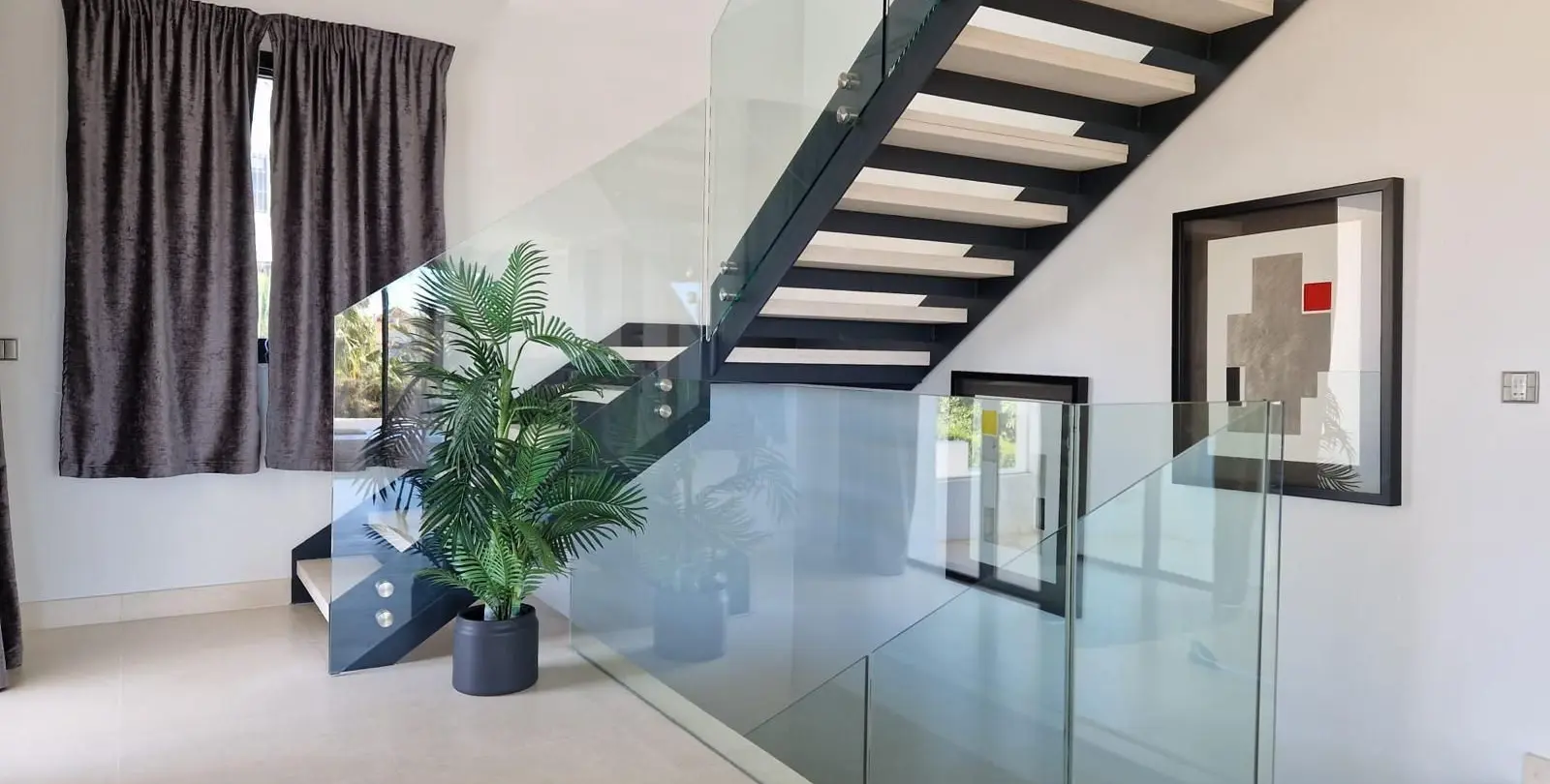 Venta de villa independiente en Nueva Andalucía 15