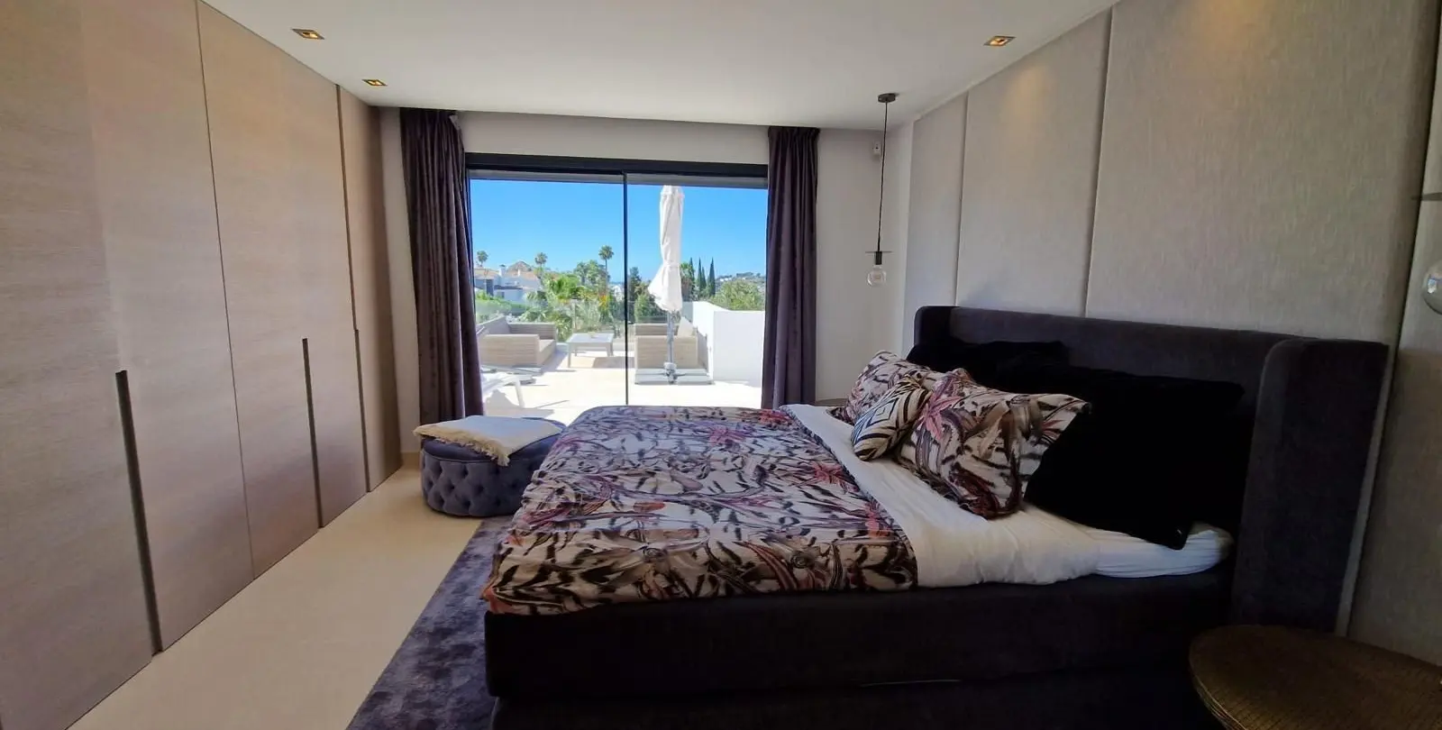 Venta de villa independiente en Nueva Andalucía 21