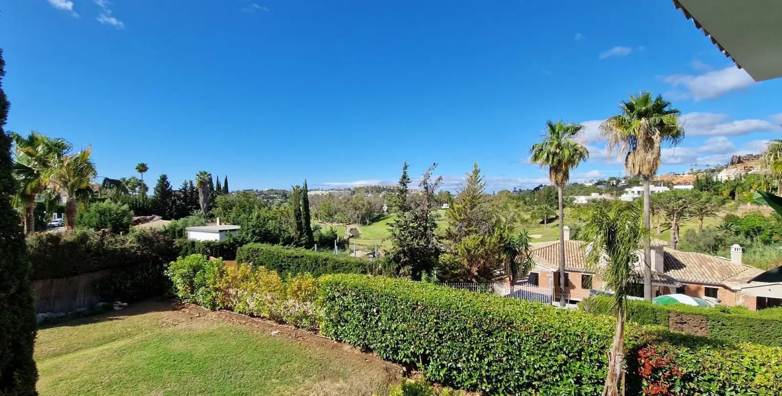 Sale of detached villa in Nueva Andalucía 3