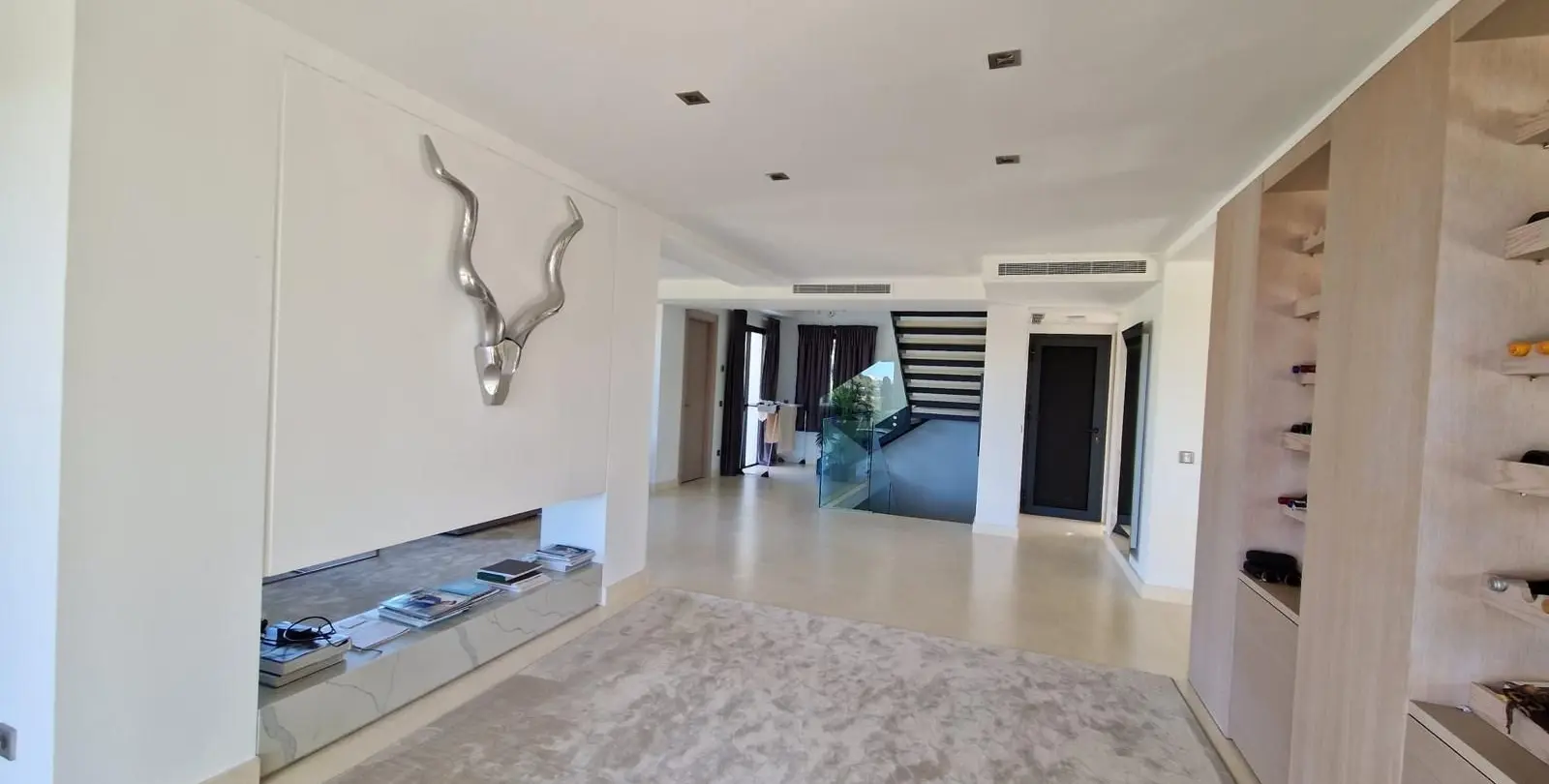 Sale of detached villa in Nueva Andalucía 16