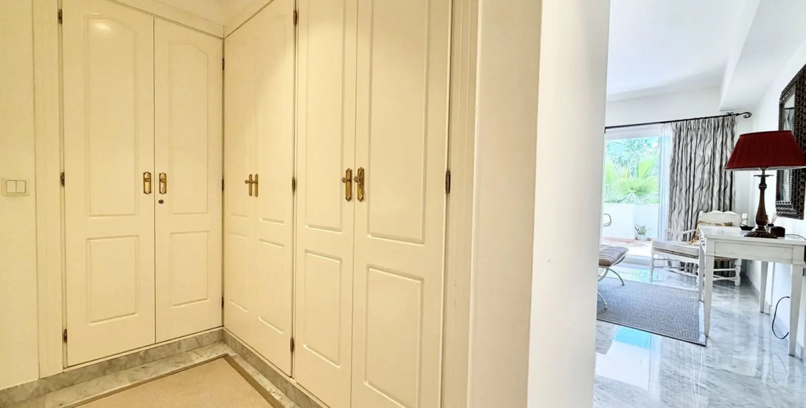 Long-term rent of ground floor apartment in The Golden Mile 16