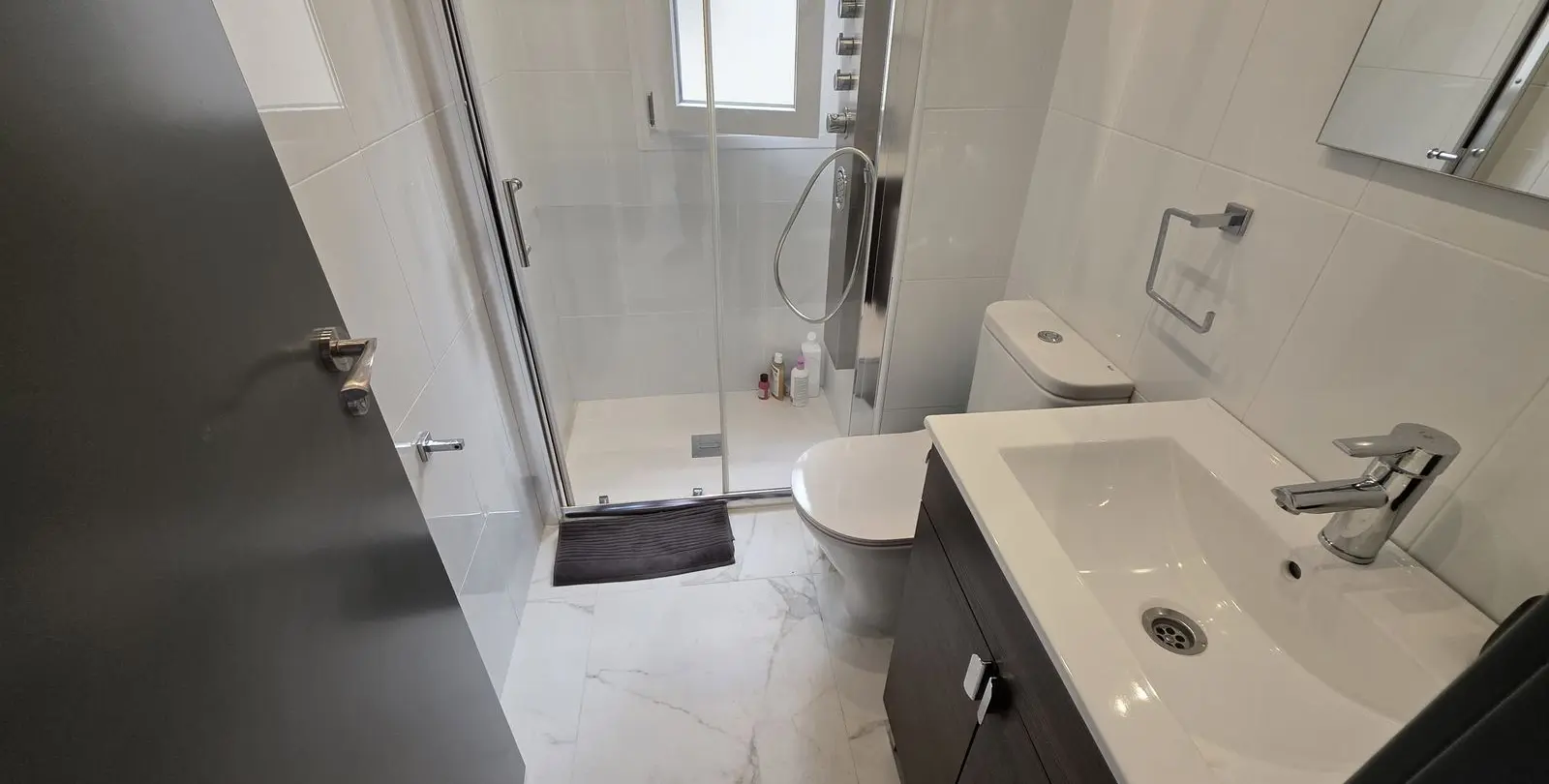 Sale of middle floor apartment in Nueva Andalucía 18