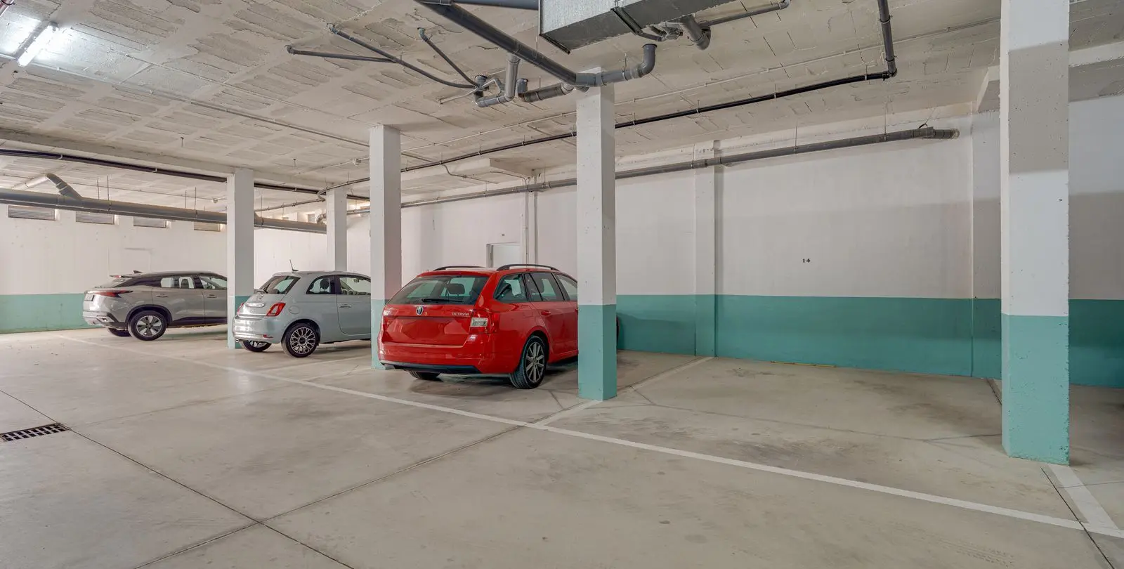 Sale of middle floor apartment in Casares Playa 26