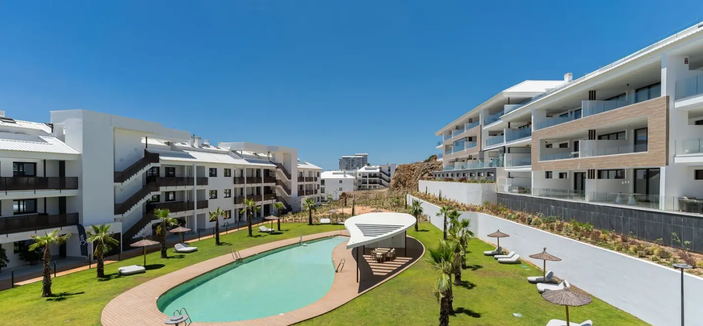 Venta de apartamento en planta media en Fuengirola 0
