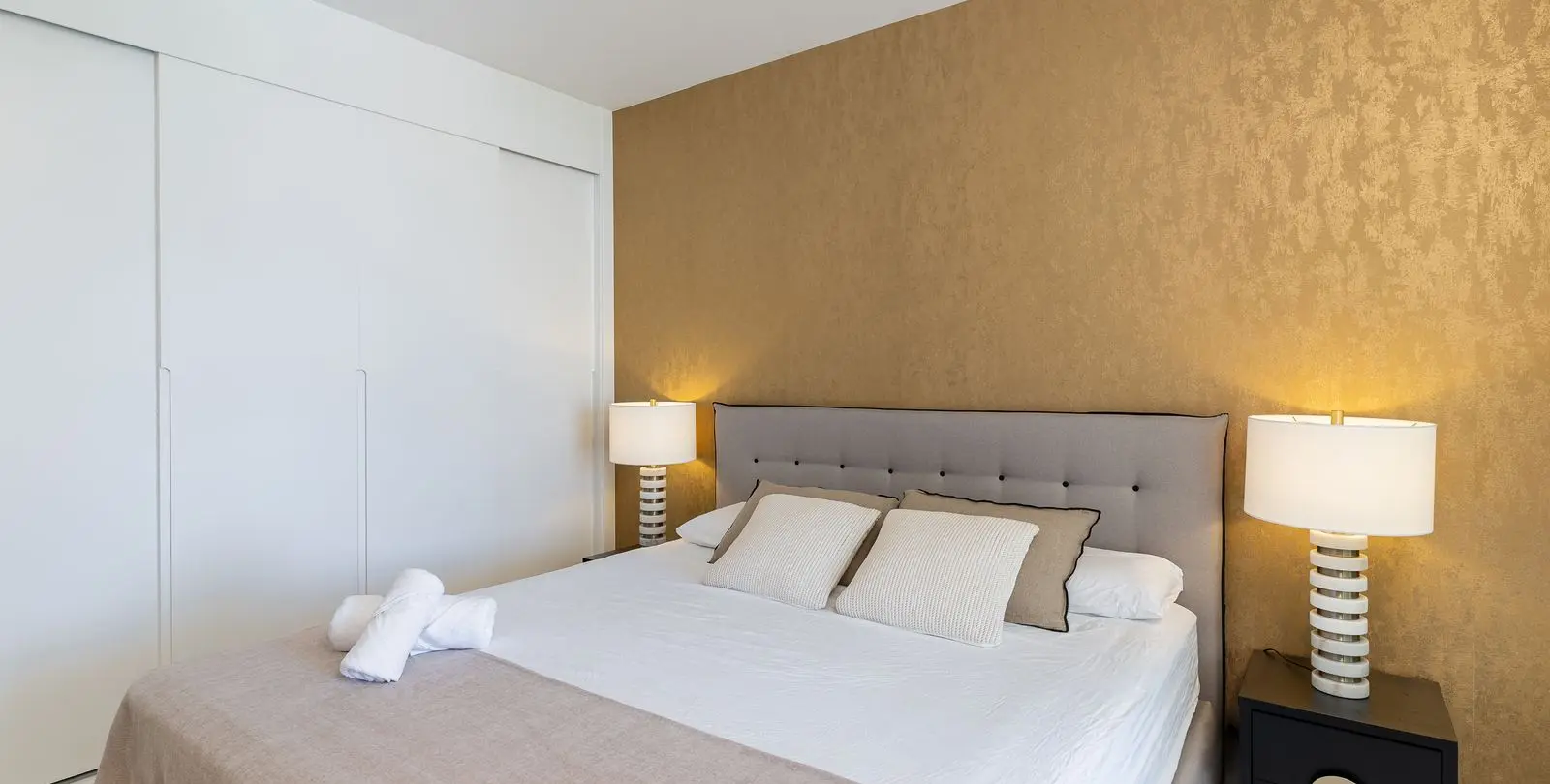 Venta de apartamento en planta media en Fuengirola 8
