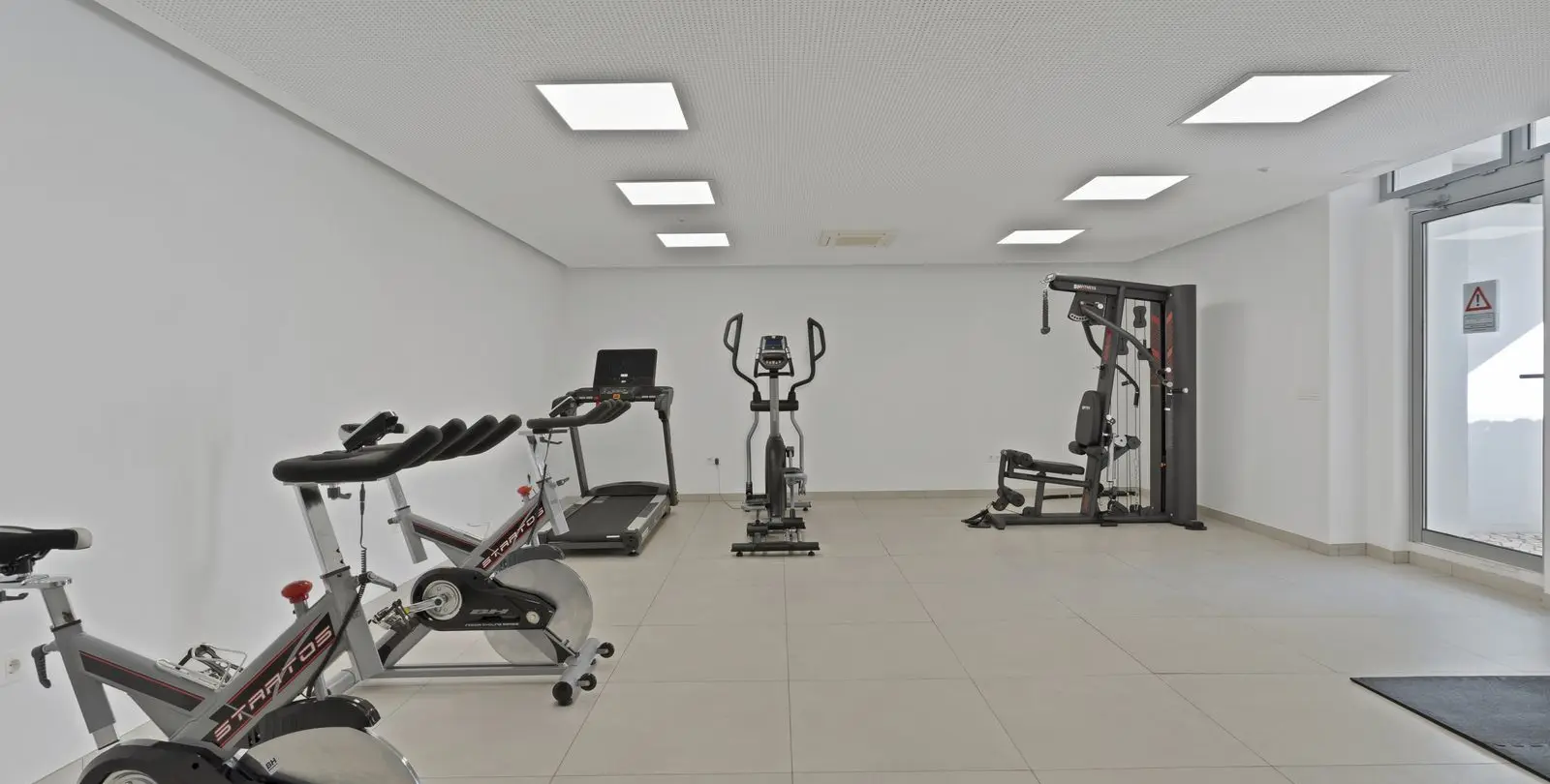 Venta de apartamento en planta baja en Elviria 26