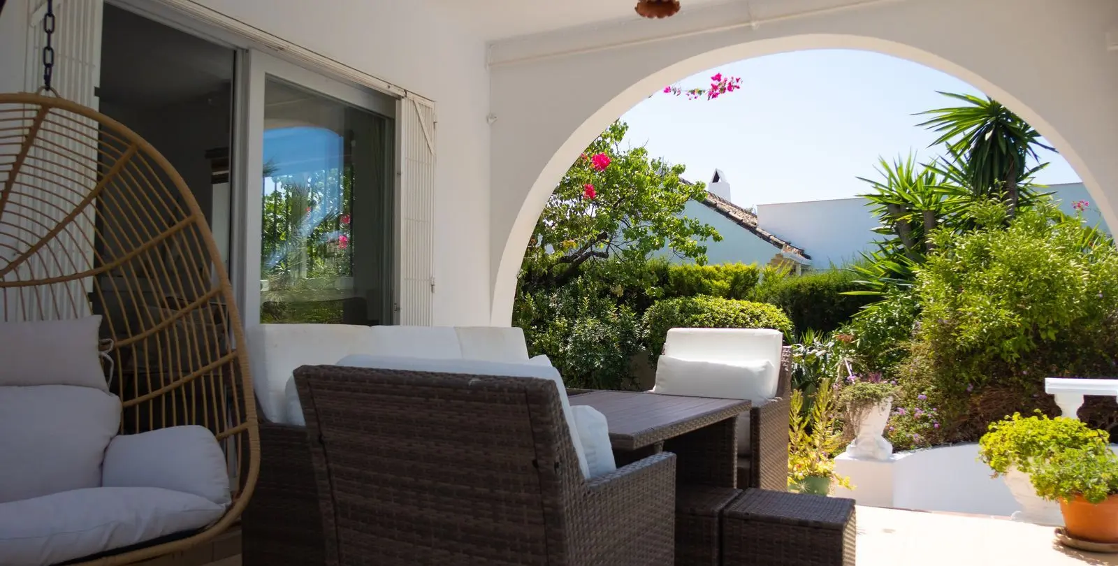 Продажа  отдельно стоящей виллы в Estepona 26