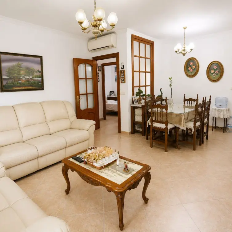 Venta de villa independiente en Rincón de la Victoria