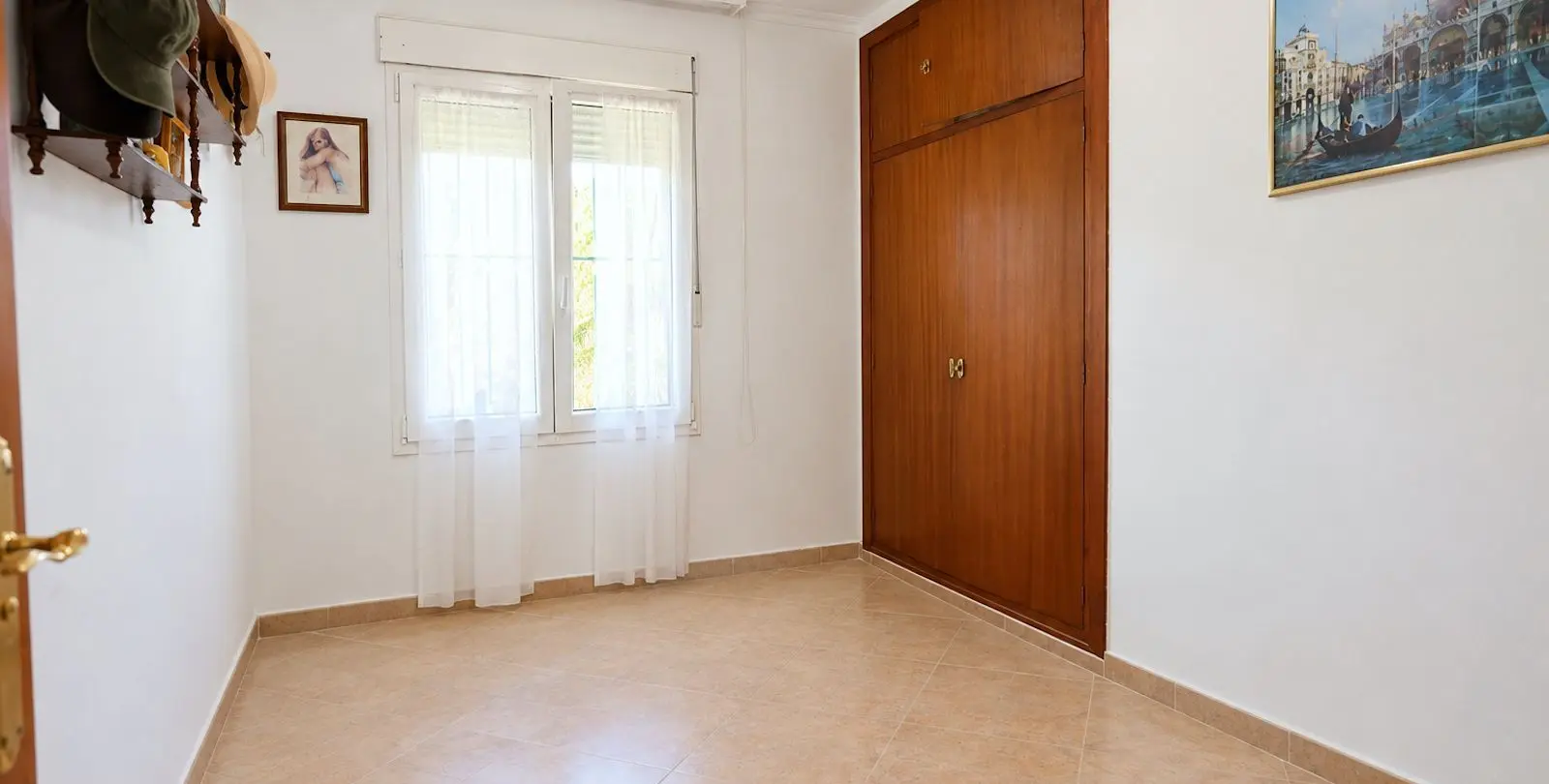 Продажа  отдельно стоящей виллы в Rincón de la Victoria 24