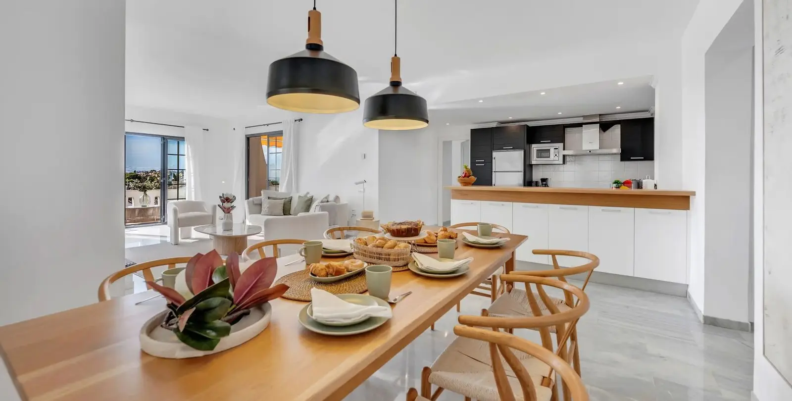 Venta de ático dúplex en Nueva Andalucía 16